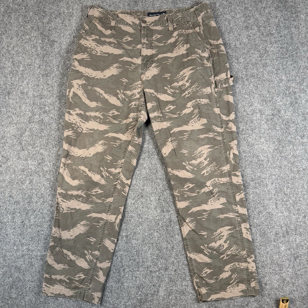 Abercrombie & Fitch Loose Carpenter Pants Mens 36x32 Tiger Stripe Camo Ripstop